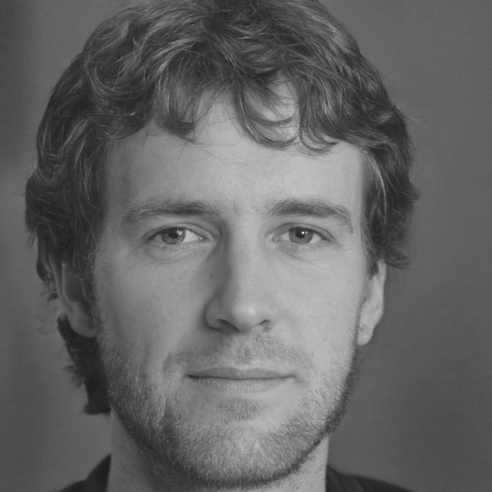 Portrait of Industry Expert Ricardo Mendoza